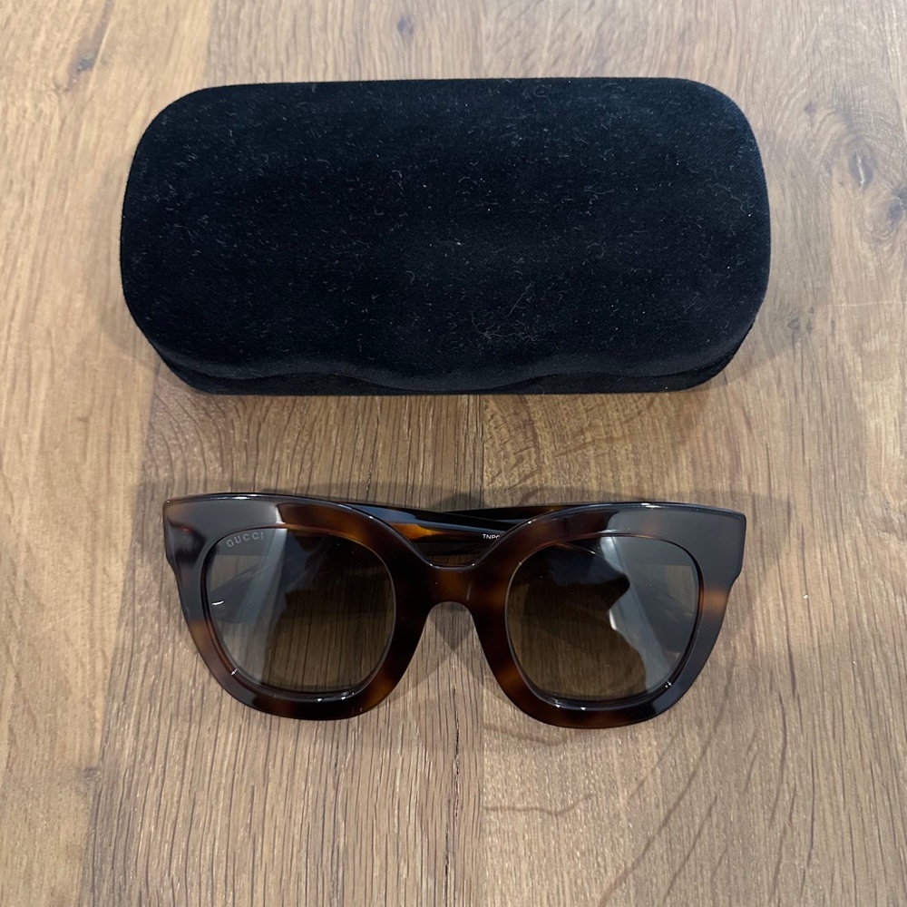 Gucci Brown Tortoise Shell Oversized Sunglasses - image 4